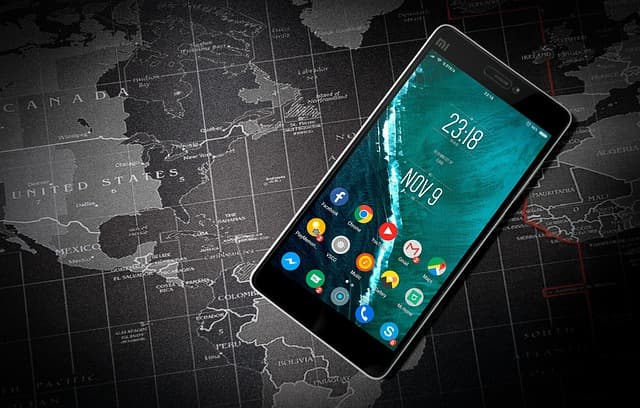 L'évolution de la cartographie : des anciens rouleaux aux applications modernes